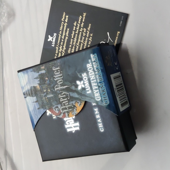 Lumos Gryffindor Charm Bracelet + Extra hogwarts express charm - Picture 2 of 3